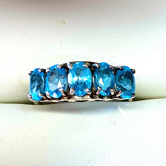 CNA Blue Topaz Heart Setting Sterling Silver Ring - Picture 1 of 4